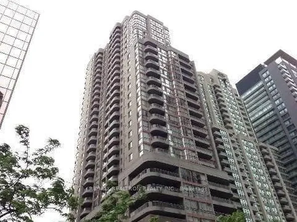 736 Bay St, Toronto, ON