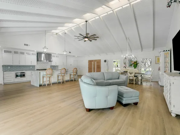 4042 SW Bimini Circle N, Palm City, FL 34990