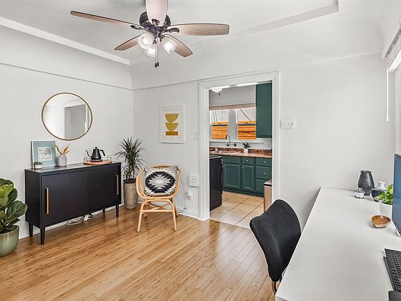 5th image of 223 E 57th St