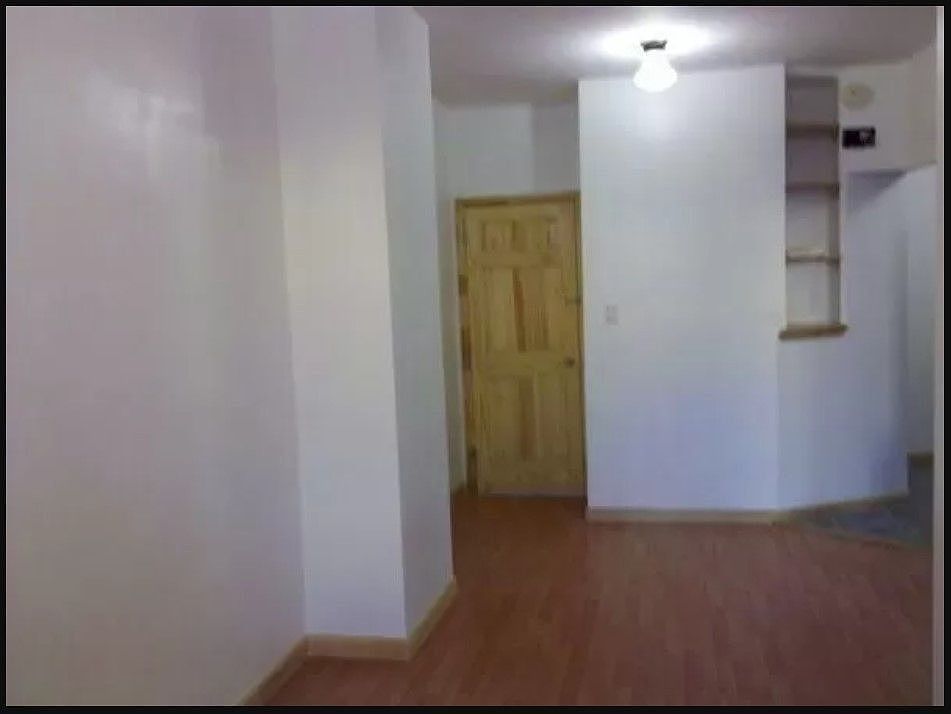 2nd image of 1607 Benson Ave #2R