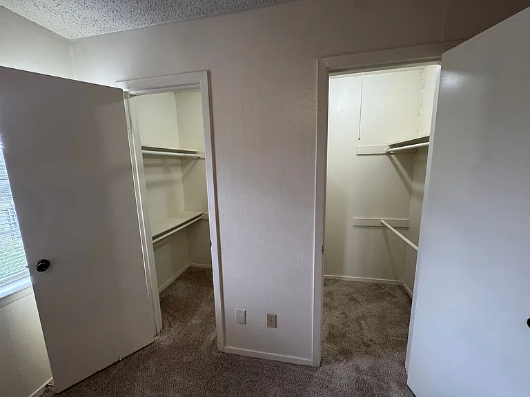 5604 Macgregor Dr — Photo 4