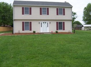 4332 Oak Glen Dr, Winston Salem, NC 27107