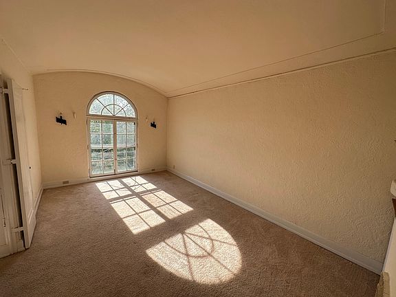 3rd image of 3246 Girard Ave S APT 300
