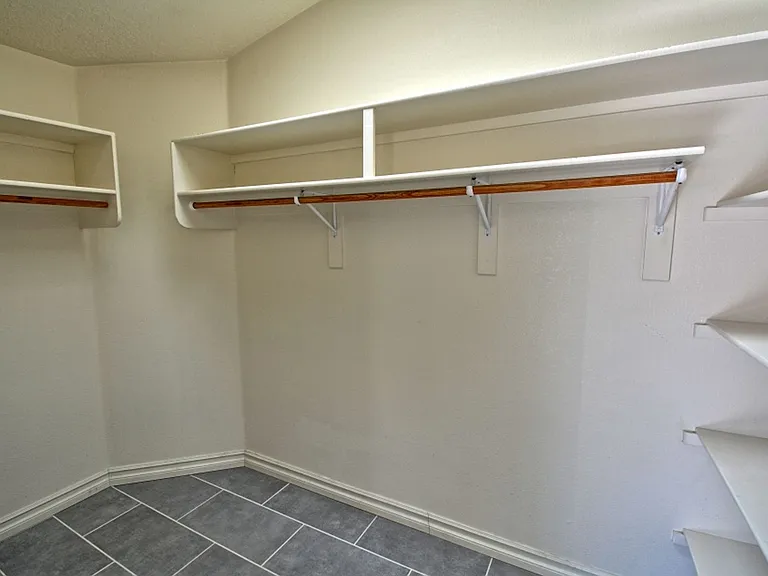 9204 Calistoga Ave NE — Photo 18