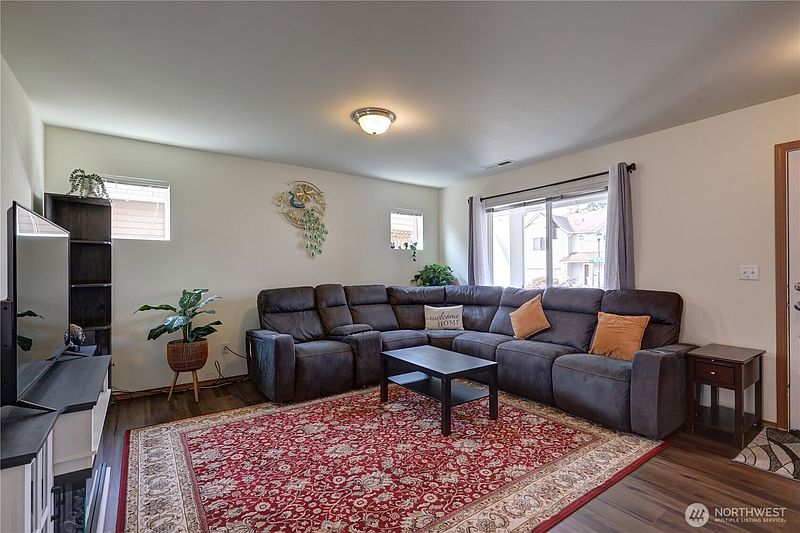3rd image of 29704 SE 217th pl se