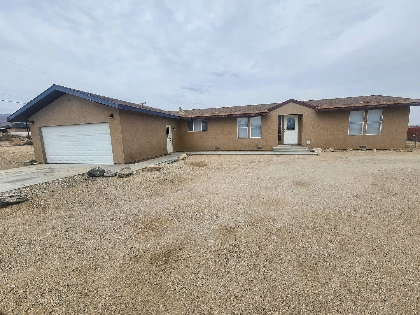 4 Bedrooms in Hansen Tract — Photo 1