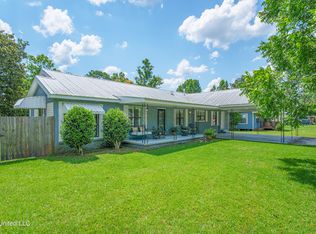 725 S George Ave, Petal, MS 39465