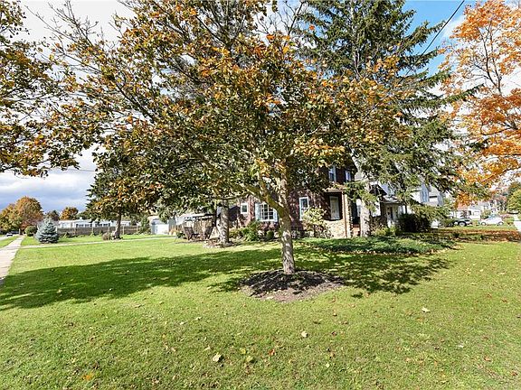 2nd image of 46 Clifton Ave