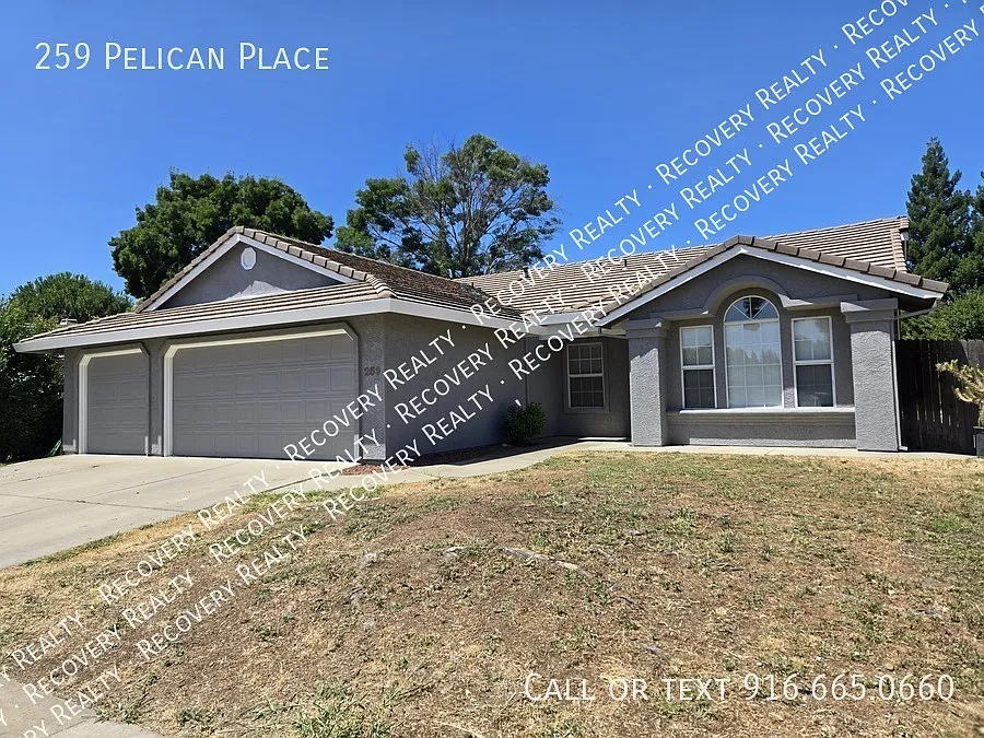 259 Pelican Pl photo 1