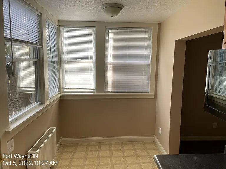 832 Columbia Ave — Photo 7