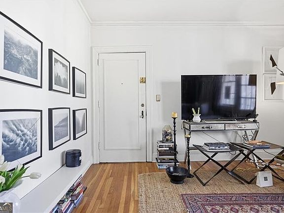 5th image of 2222 Peachtree Rd NW APT B6