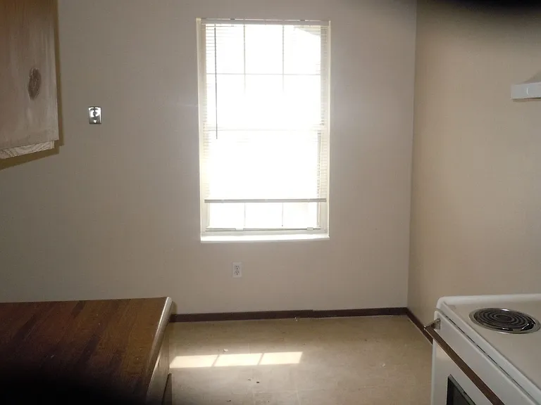 1108 Apache Dr — Photo 5