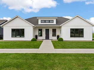 815 16th Ave SW, Mount Vernon, IA 52314