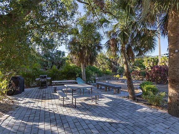 3rd image of Ranch Rd #E