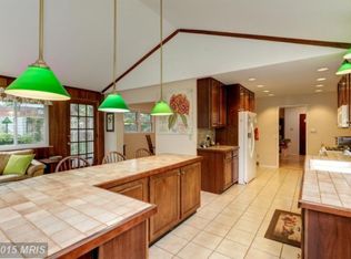 7522 Havelock St, Springfield, VA 22150