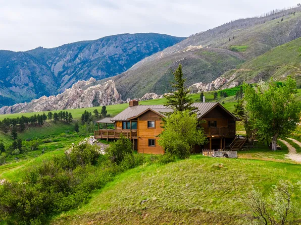 88 Lower Hideaway Ln, Sheridan, WY 82801