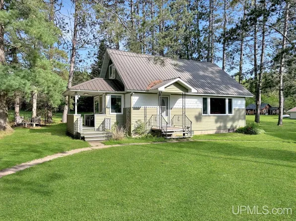 137 Caspian Cutoff Rd, Iron River, MI 49935