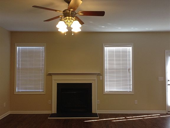 5th image of 165 Autry Ave