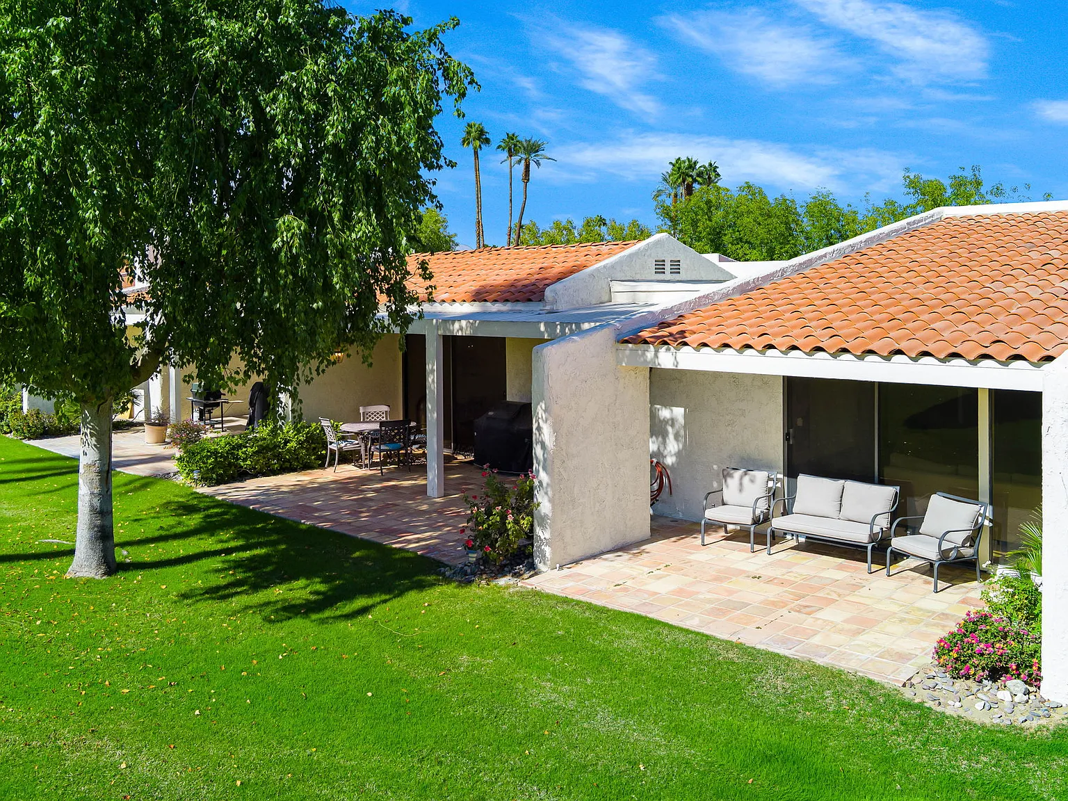 3 bed, 2399 sqft, $7,500 — Photo 3