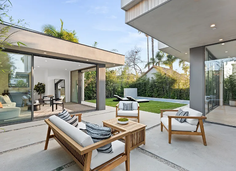 6132 Maryland Dr — Photo 15