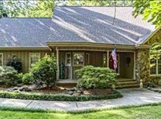 8 Phillips Trl, Greenville, SC 29609