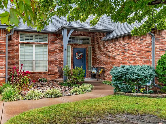4th image of 220 Pepper Grass Ct
