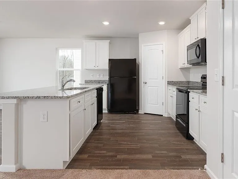 2106 Briar Run Dr — Photo 10