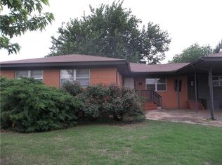 706 Vine St, Altus, OK 73521