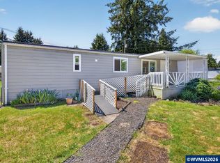 3134 Highway 20 APT 8, Sweet Home, OR 97386