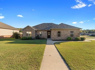 22 Lariat Dr, Austin, AR 72007