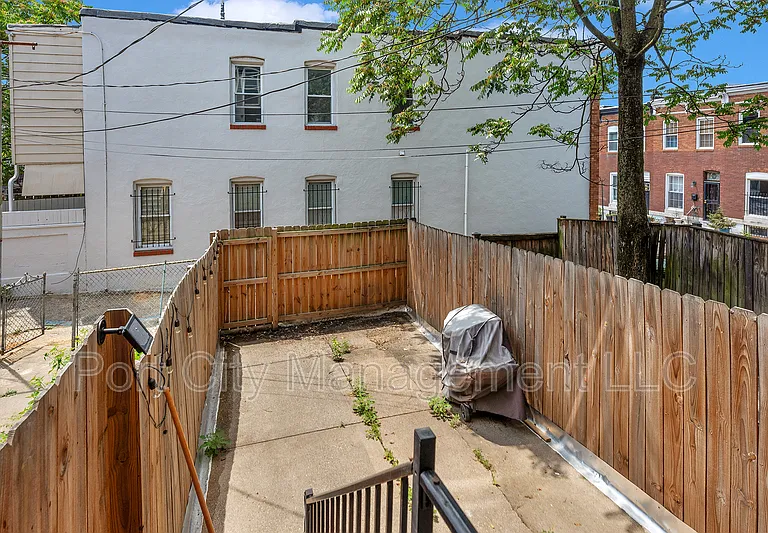 2815 Orleans St — Photo 10