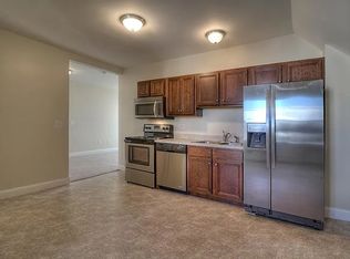 40 Dubuque St APT 3, Manchester, NH 03102