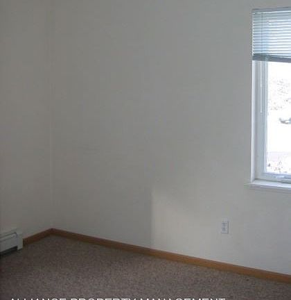 4th image of 777 Haggerty Ln Unit 10