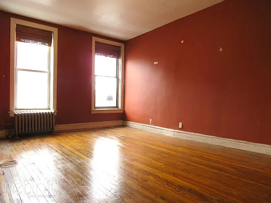 Rented by Rennit Inc. | media 50