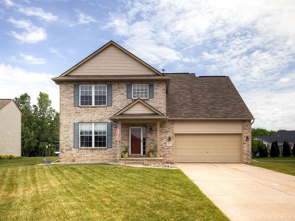 1st image of 1928 Acorn Valley Dr