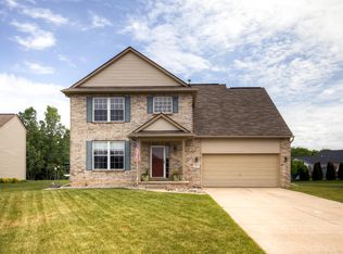 1928 Acorn Valley Dr, Howell, MI