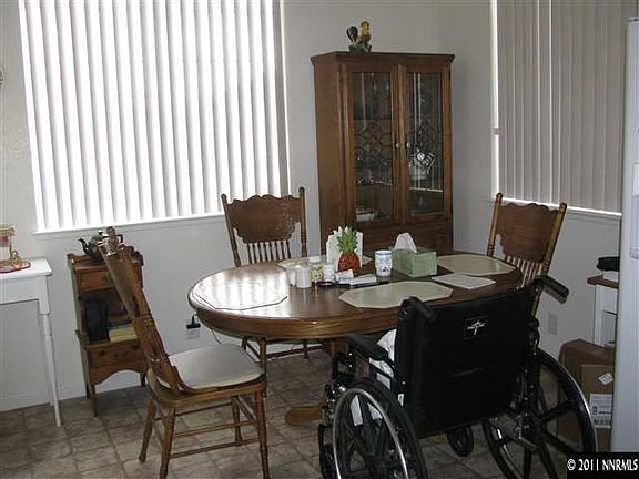 4th image of 1354 Mountain Rose Dr
