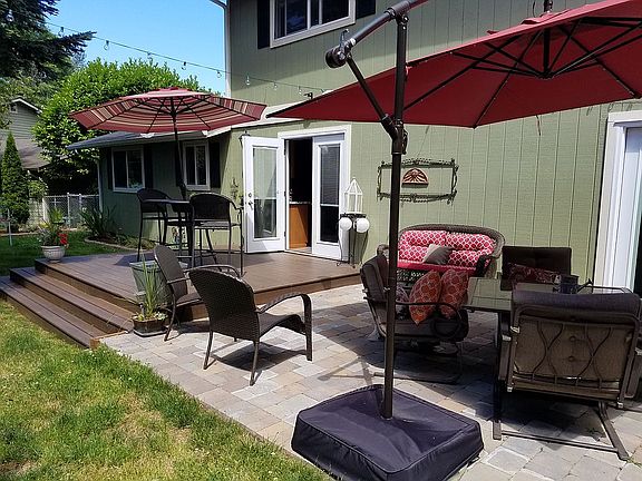 5th image of 2921 28th Ave SE