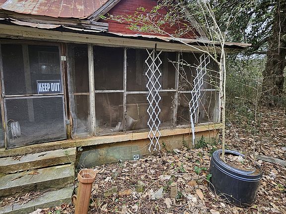 4th image of 177 Fairground Rd