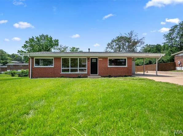 9438 Laguna Dr, Saint Louis, MO 63132