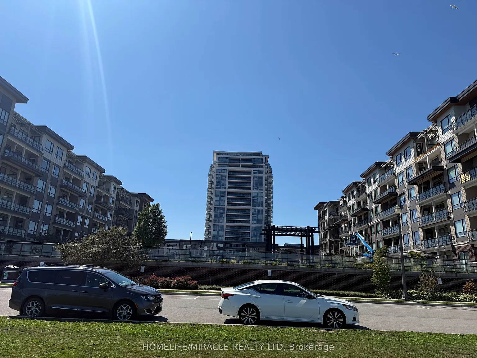 2 bed, $2,550 — Photo 3