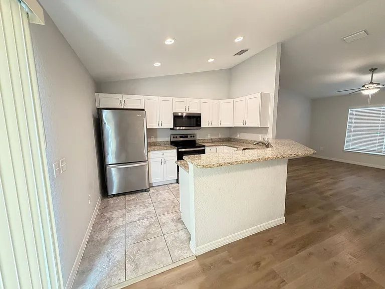 8266 SE 161st Pl — Photo 9