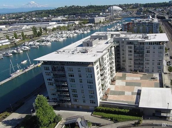 1515 Dock St Unit 402