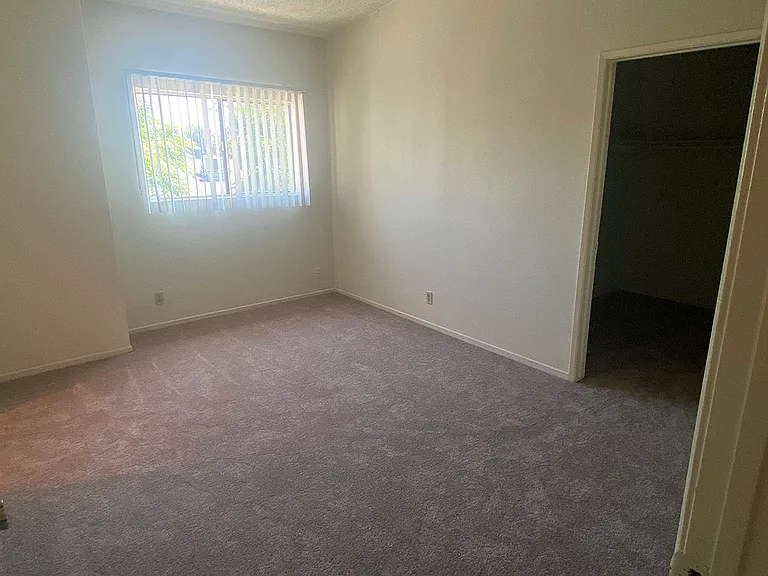 4912 Tujunga Ave #3 — Photo 15