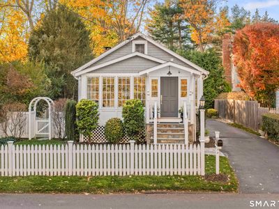 25 Lakeside Avenue, Darien, CT, 06820