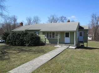 8 Terry Dr, Danbury, CT 06811