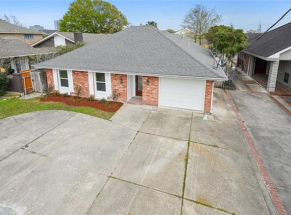 2nd image of 3813 Simone Garden Dr