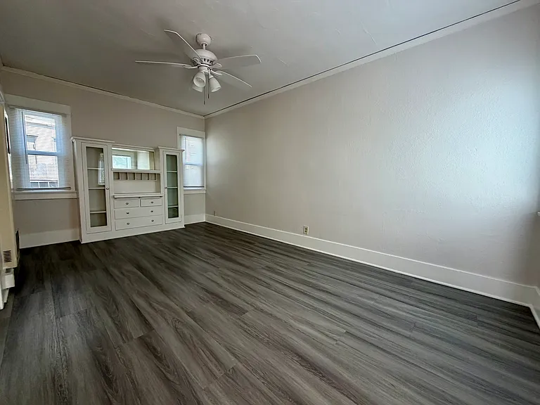 00-1750 E 3rd St #12 — Photo 2