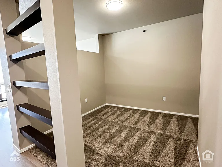 University Hills Village — Photo 100