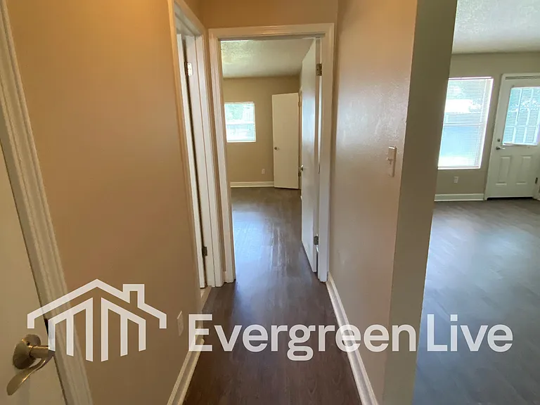 55 Voda Ct — Photo 10